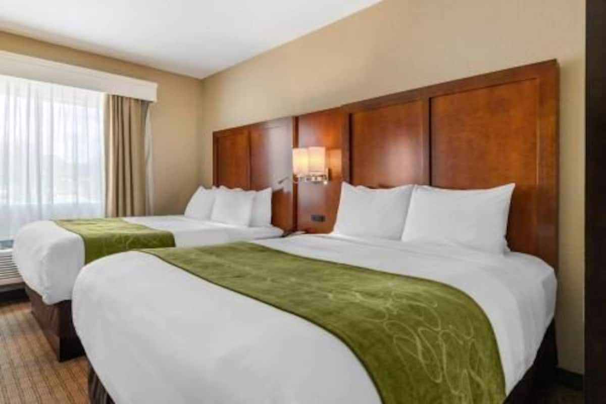 Pillow-top beds, in-room safe, individually furnished, desk