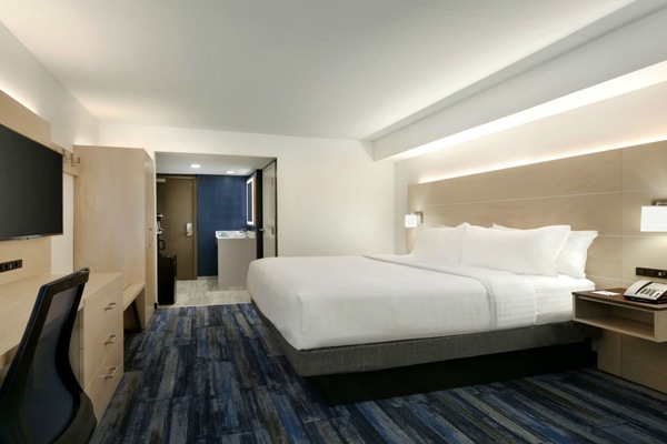 In-room safe, desk, laptop workspace, blackout drapes