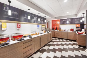 Free daily buffet breakfast  - Hampton Inn Greenville (Greenville)