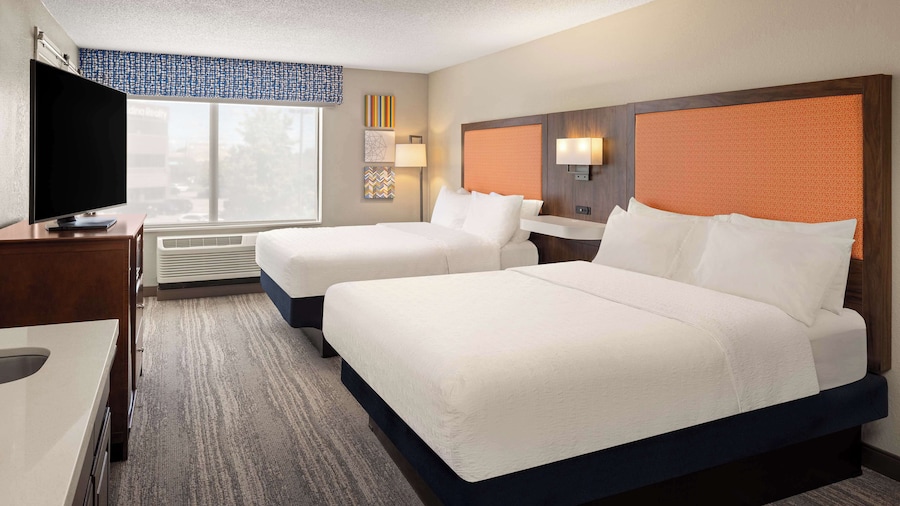Hampton Inn Minneapolis NW Maple Grove