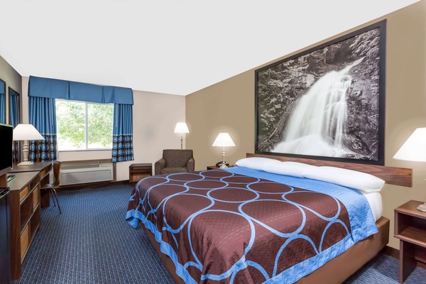 Room, 1 King Bed, Accessible, Non Smoking | Desk, blackout drapes, iron/ironing board (on request), cribs (free)