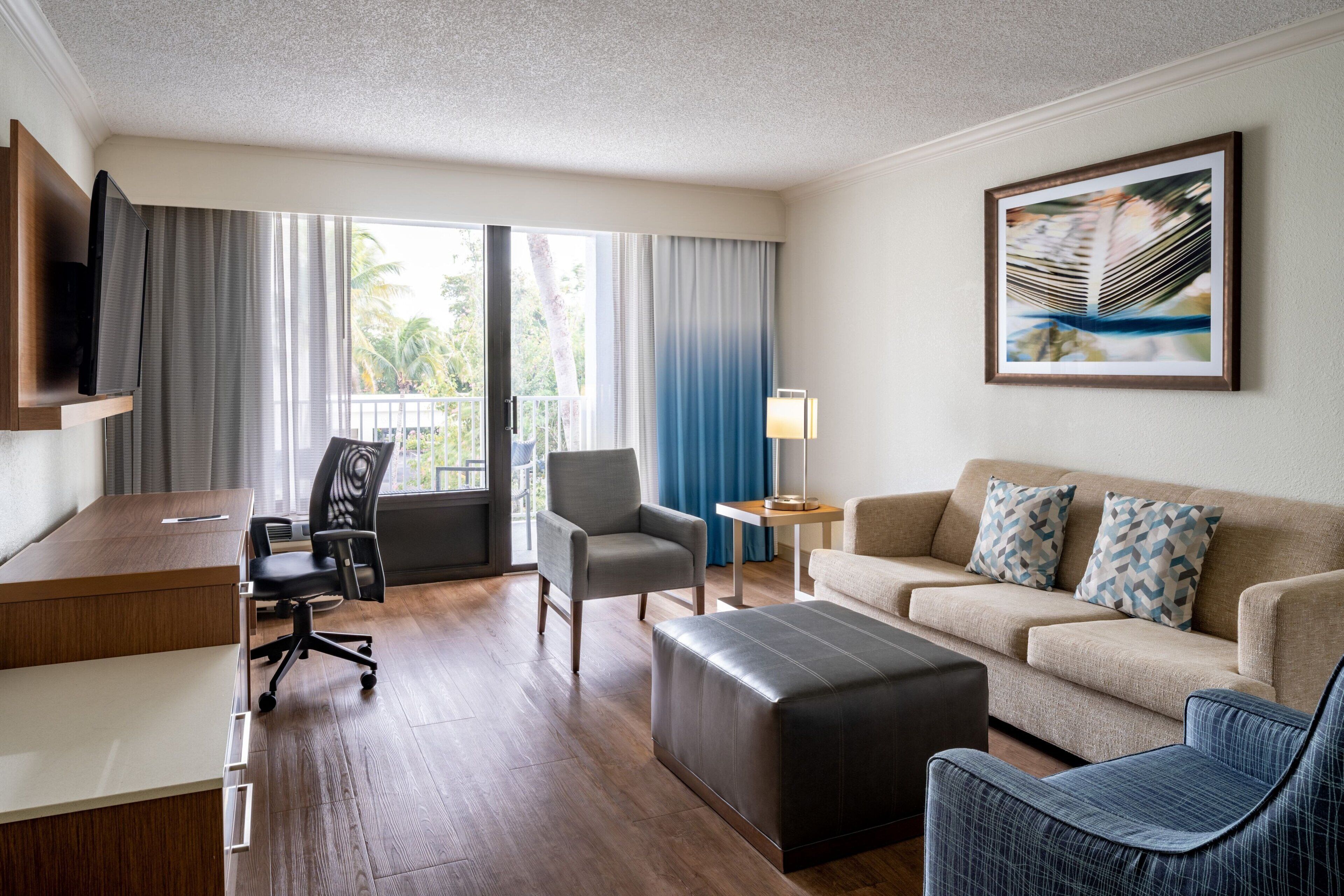 suite, 1 king bed with sofa bed, non smoking | 1 bedroom, premium bedding, in-room safe, blackout curtains