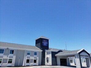 Front of property - Hathaway Inn (Panama City)