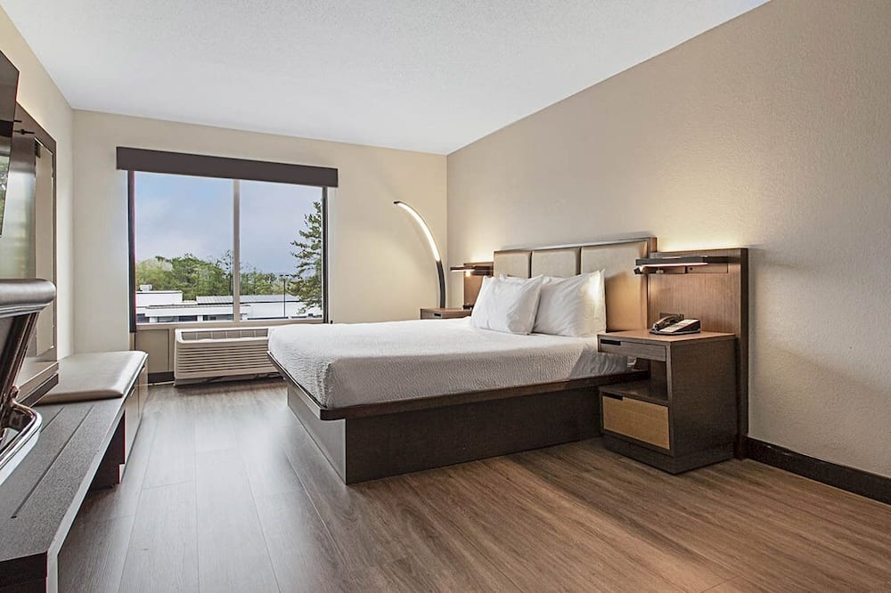 luxury hotels in Macon