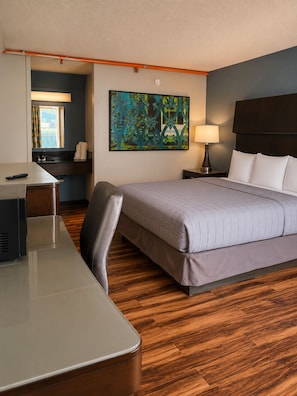 Quarto, 1 cama King, para não fumantes | Escrivaninha, Wi-Fi de cortesia, roupa de cama