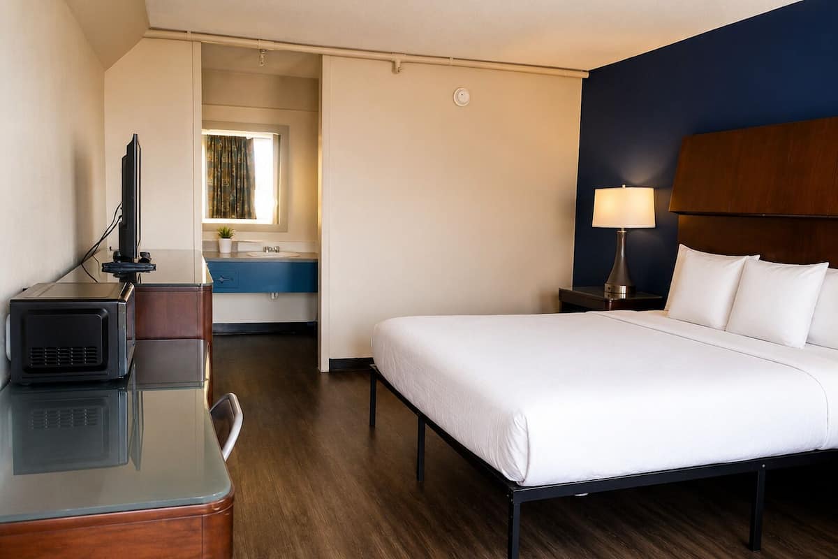 Escrivaninha, Wi-Fi de cortesia, roupa de cama