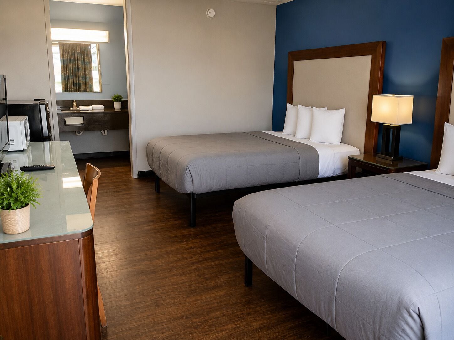 2 Full Beds, Non Smoking Kitchenette