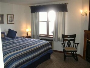 Room - Sturbridge Country Inn (Fiskdale)
