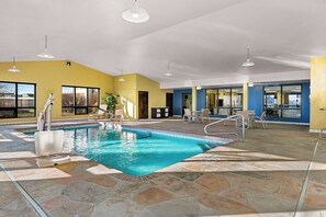 Piscine intérieure