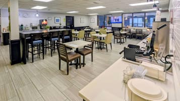 Petit déjeuner buffet compris