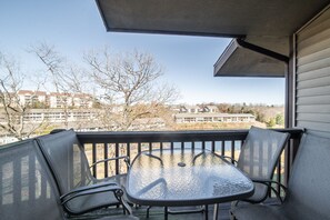 Classic Condo, 1 Bedroom | Terrace/patio