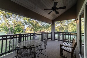 Deluxe Condo, 4 Bedrooms | Terrace/patio