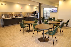 Petit déjeuner continental compris tous les jours