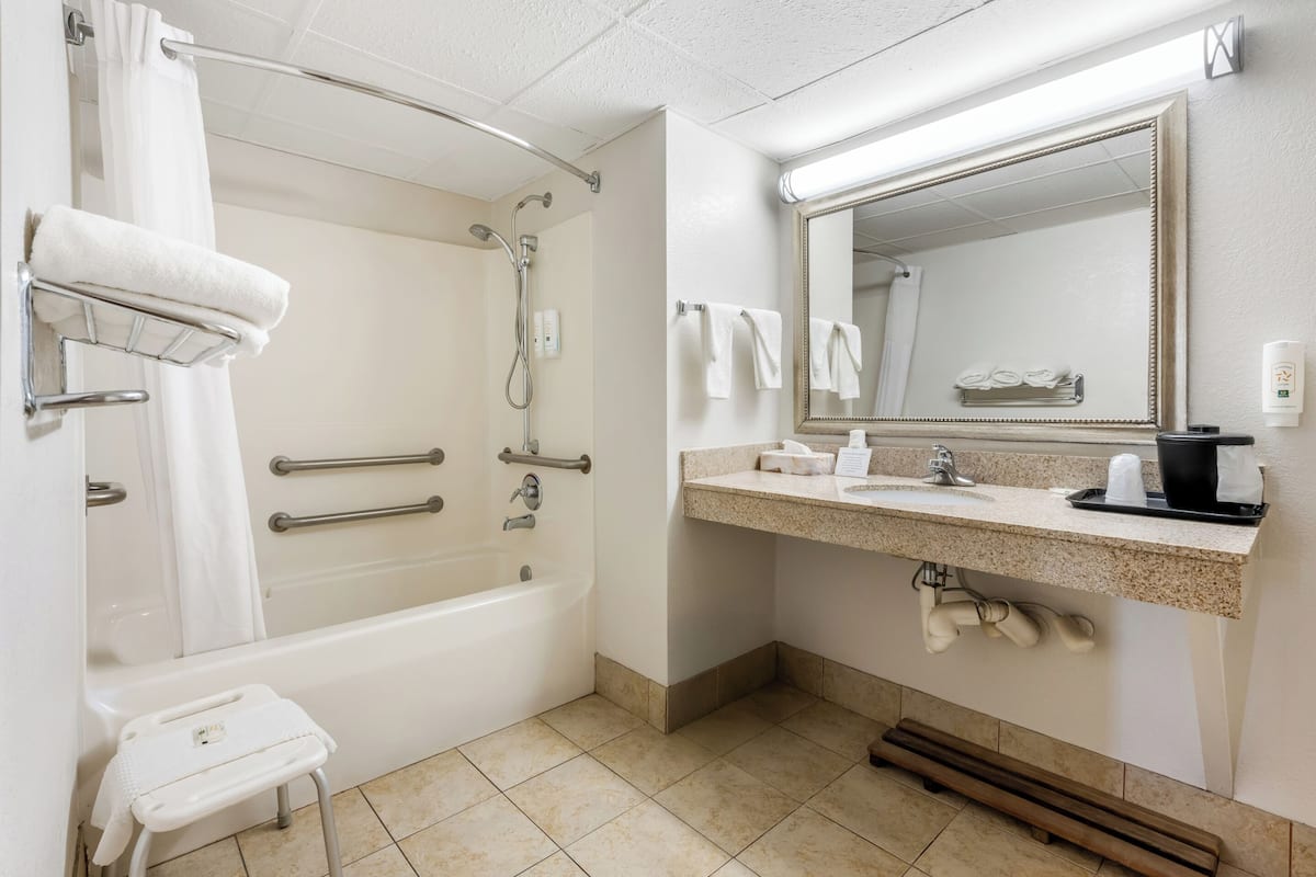 Hair dryer, towels
