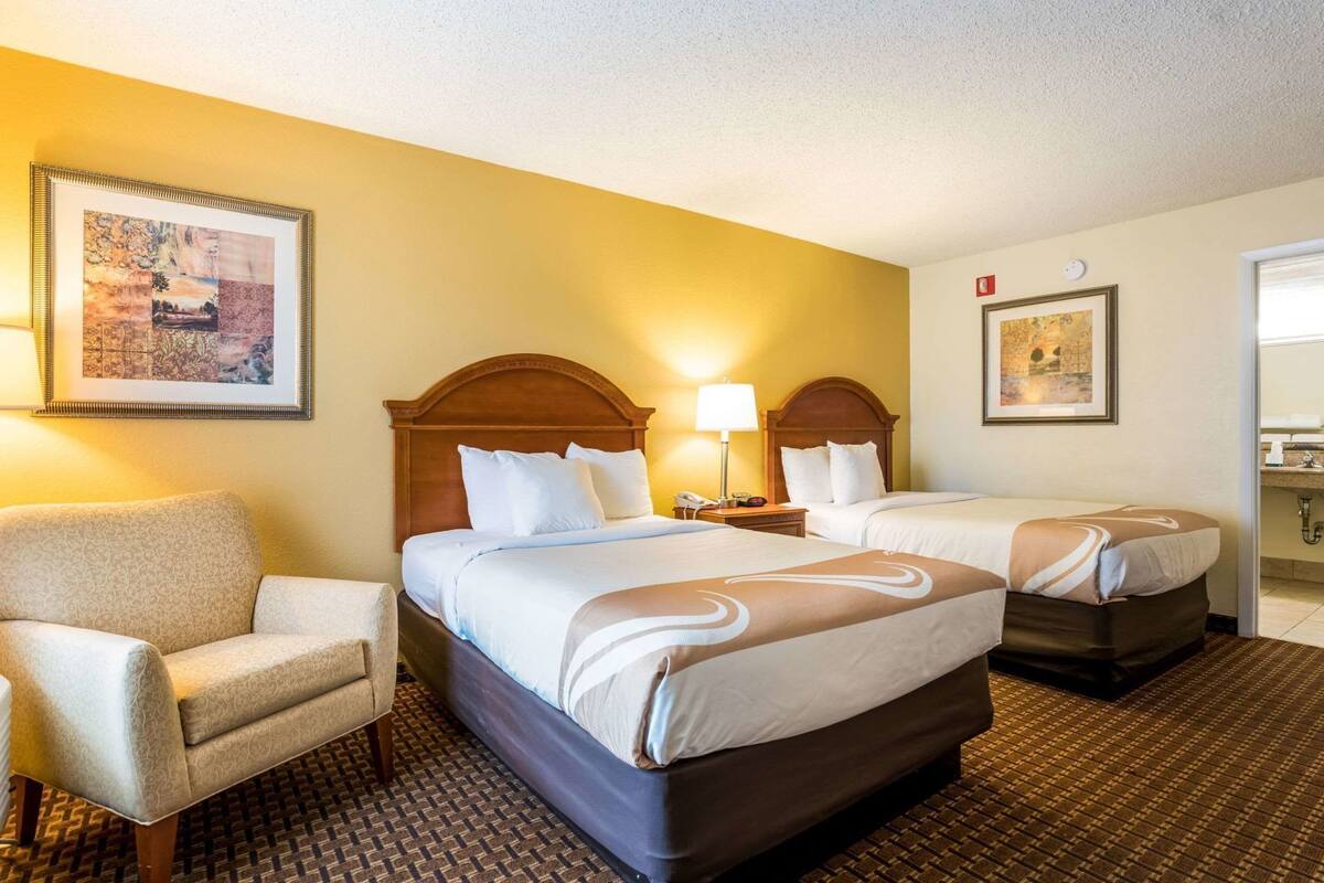 Premium bedding, desk, soundproofing, iron/ironing board