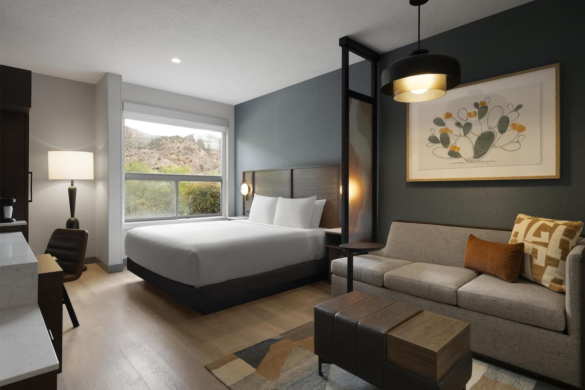 Room, 1 King Bed with Sofa bed | Desk, laptop workspace, blackout drapes, iron/ironing board