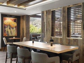 Bar (on property) - Hyatt Place Springdale/Zion National Park (Springdale)