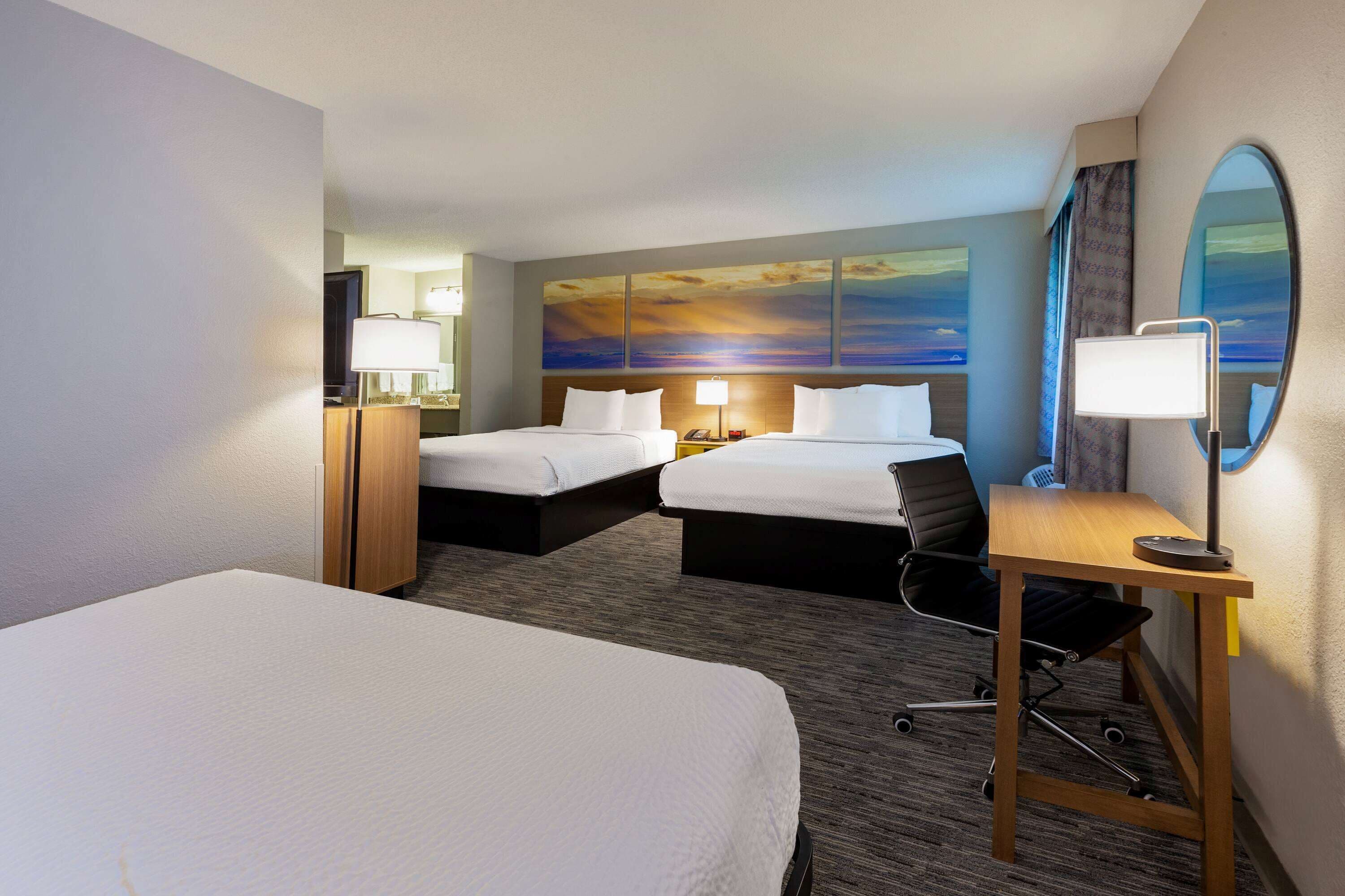 suite, multiple beds, non smoking | desk, soundproofing, iron/ironing board, free cots/infant beds