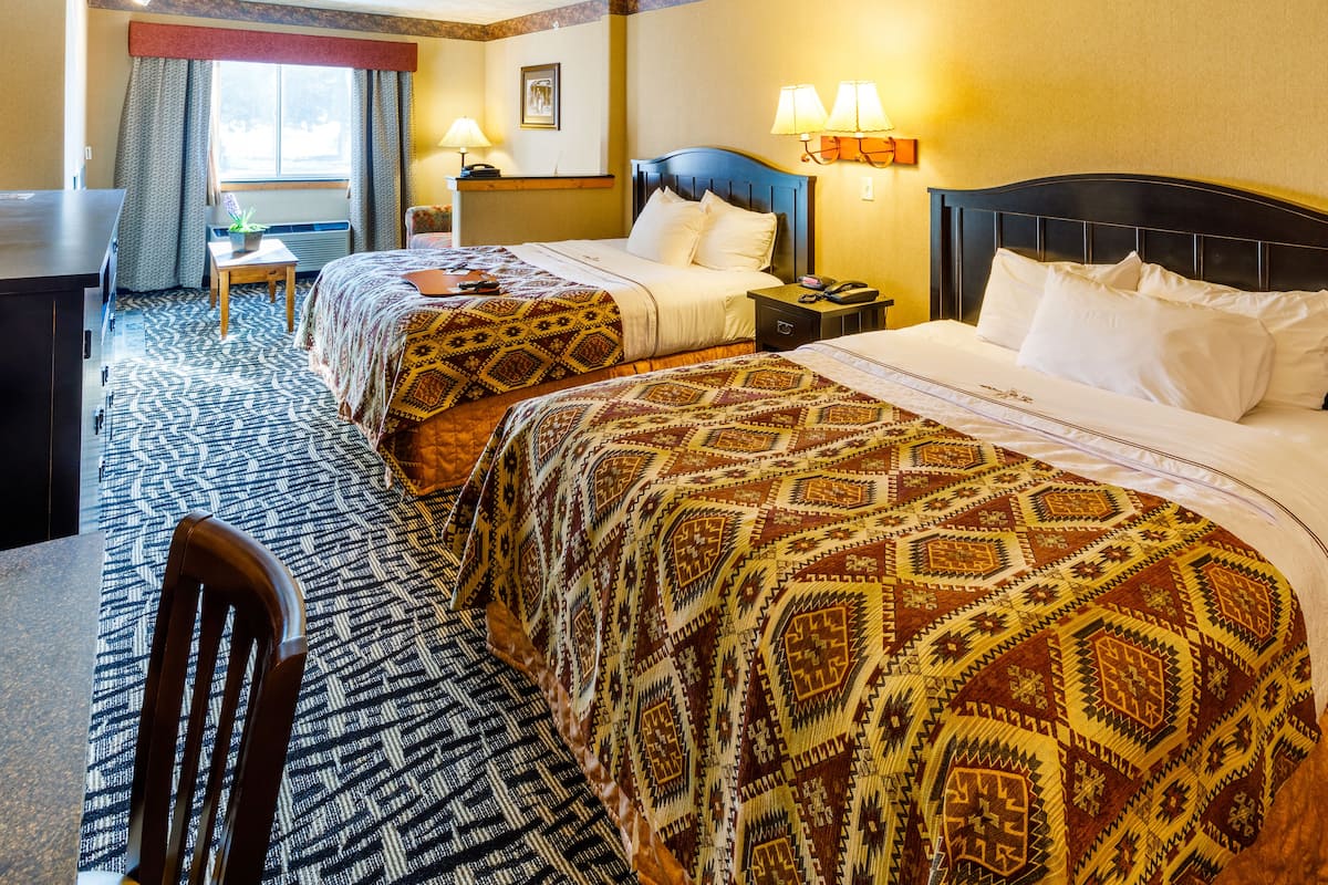 Suite, Fireplace