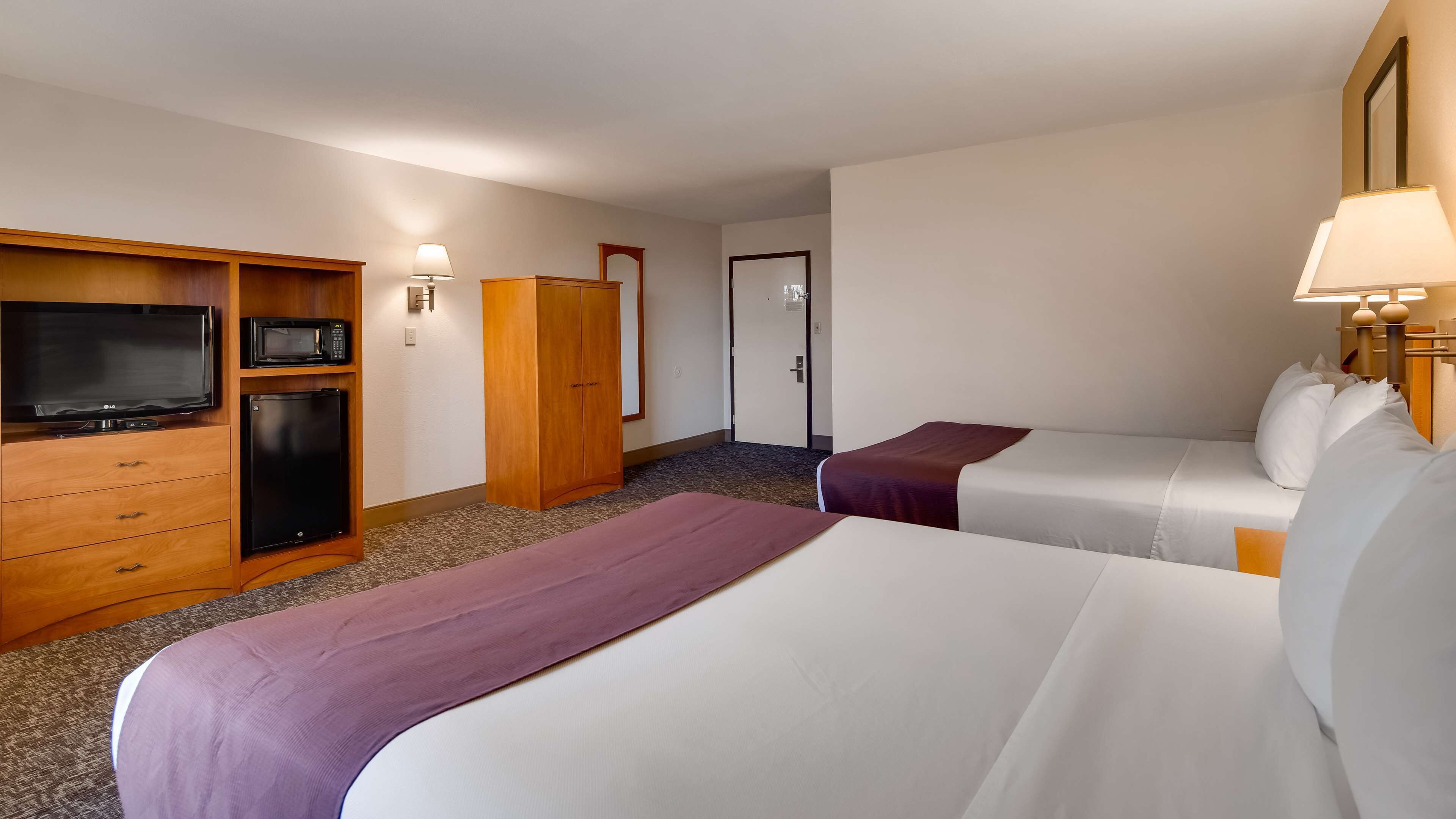 blackout curtains, iron/ironing board, free cots/infant beds