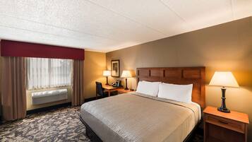 Colchones con pillow-top, escritorio y espacio para trabajar con laptop