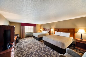 Junior Suite, Multiple Beds, Non Smoking, Refrigerator & Microwave