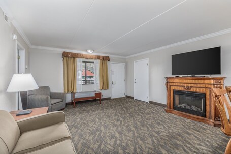Crossroads Inn Suites - Image 41