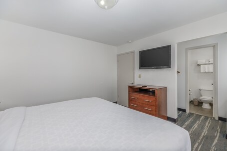 Crossroads Inn Suites - Image 72