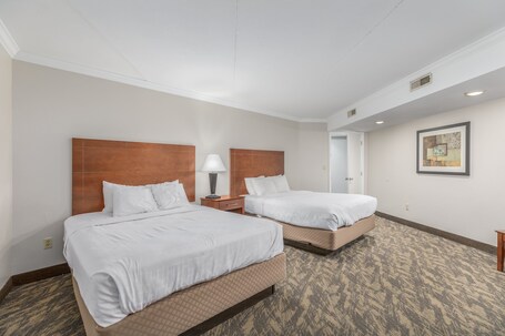 Crossroads Inn Suites - Image 26