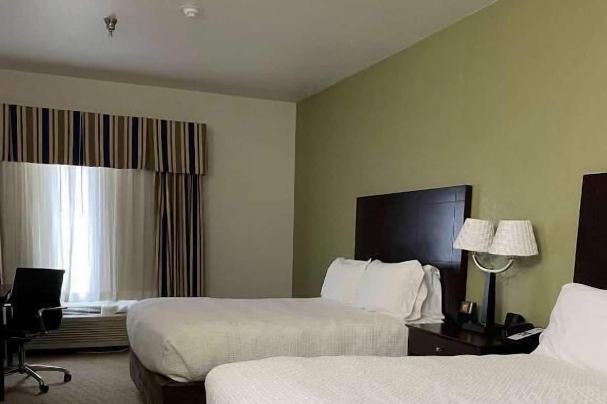 Literie de qualité, bureau, espace de travail pour ordinateurs portables