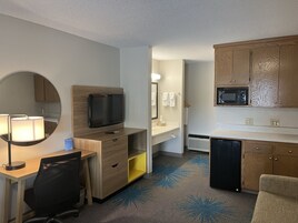 Desk, blackout drapes, free cribs/infant beds, rollaway beds