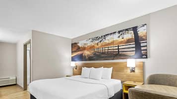 Bureau, rideaux occultants, lits bébé (gratuits)