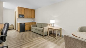 Studio Suite, 2 Double Beds, Non Smoking -  Days Inn by Wyndham Valdosta I-75 (Valdosta)
