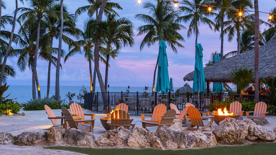 Amara Cay Resort