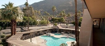 Vagabond Motor Hotel