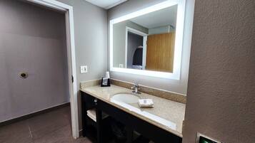 Gratis toiletartikler, hårtørrer, håndklæder