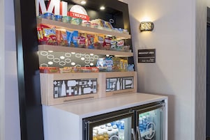 Snack bar