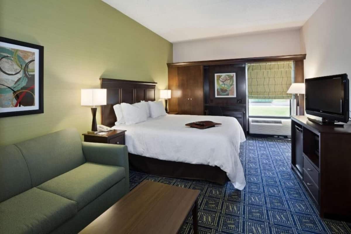 Iron/ironing board, free rollaway beds, free WiFi, bed sheets