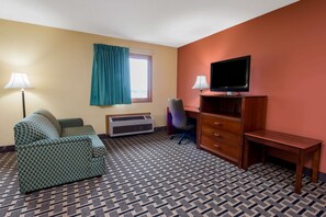 Desk, laptop workspace, iron/ironing board, free WiFi