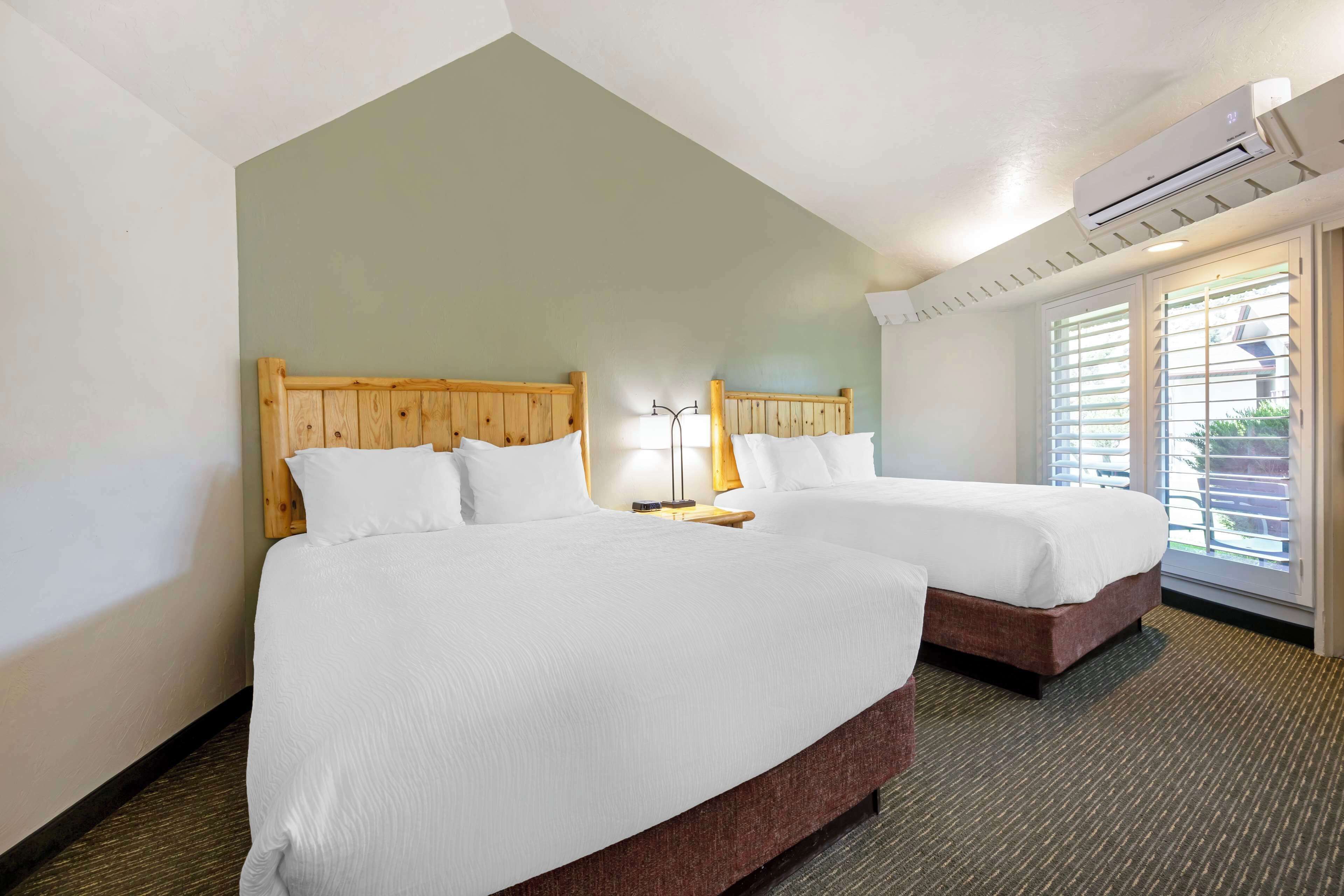 desk, blackout curtains, iron/ironing board, wifi