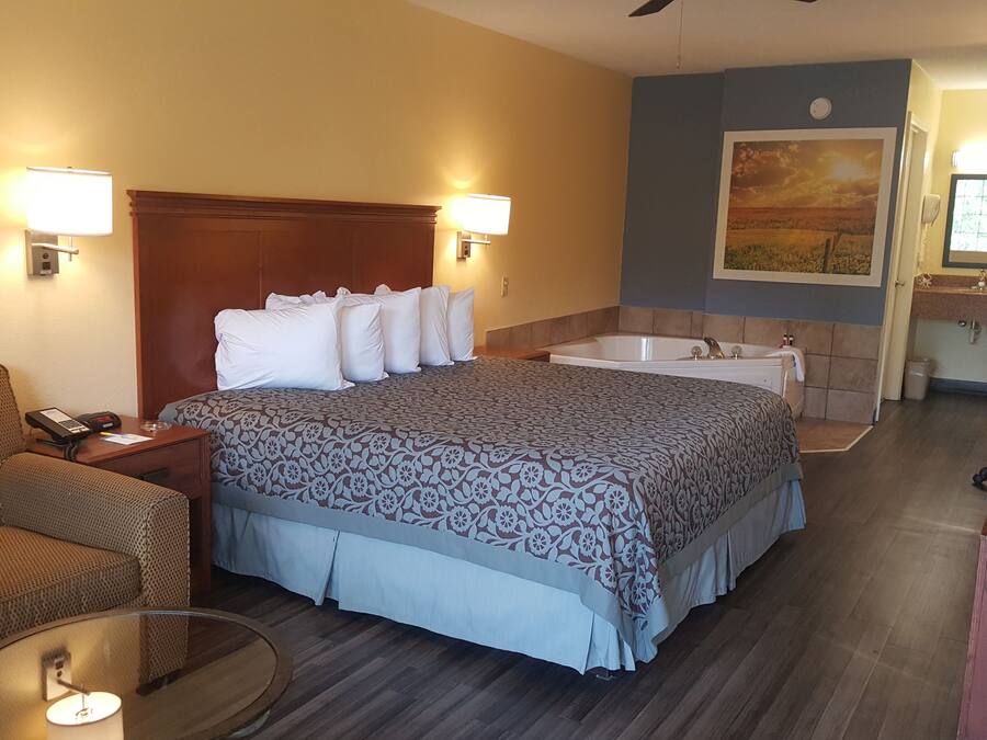 Desk, soundproofing, iron/ironing board, free cots/infant beds