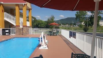 Piscina all'aperto