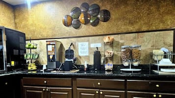 Free daily continental breakfast