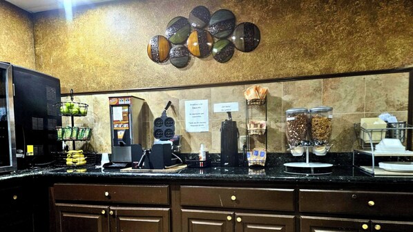 Free daily continental breakfast 