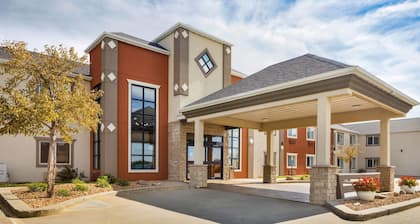 Howard Johnson Hotel & Suites by Wyndham Oacoma