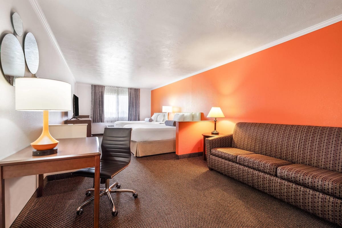 Studio Suite, 2 Queen Beds, Non Smoking