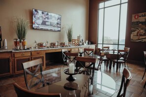 Free daily buffet breakfast
