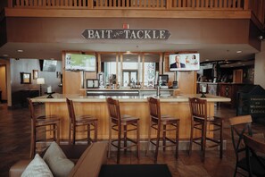 Bar (on property) - Wildwood Lodge (Pewaukee)