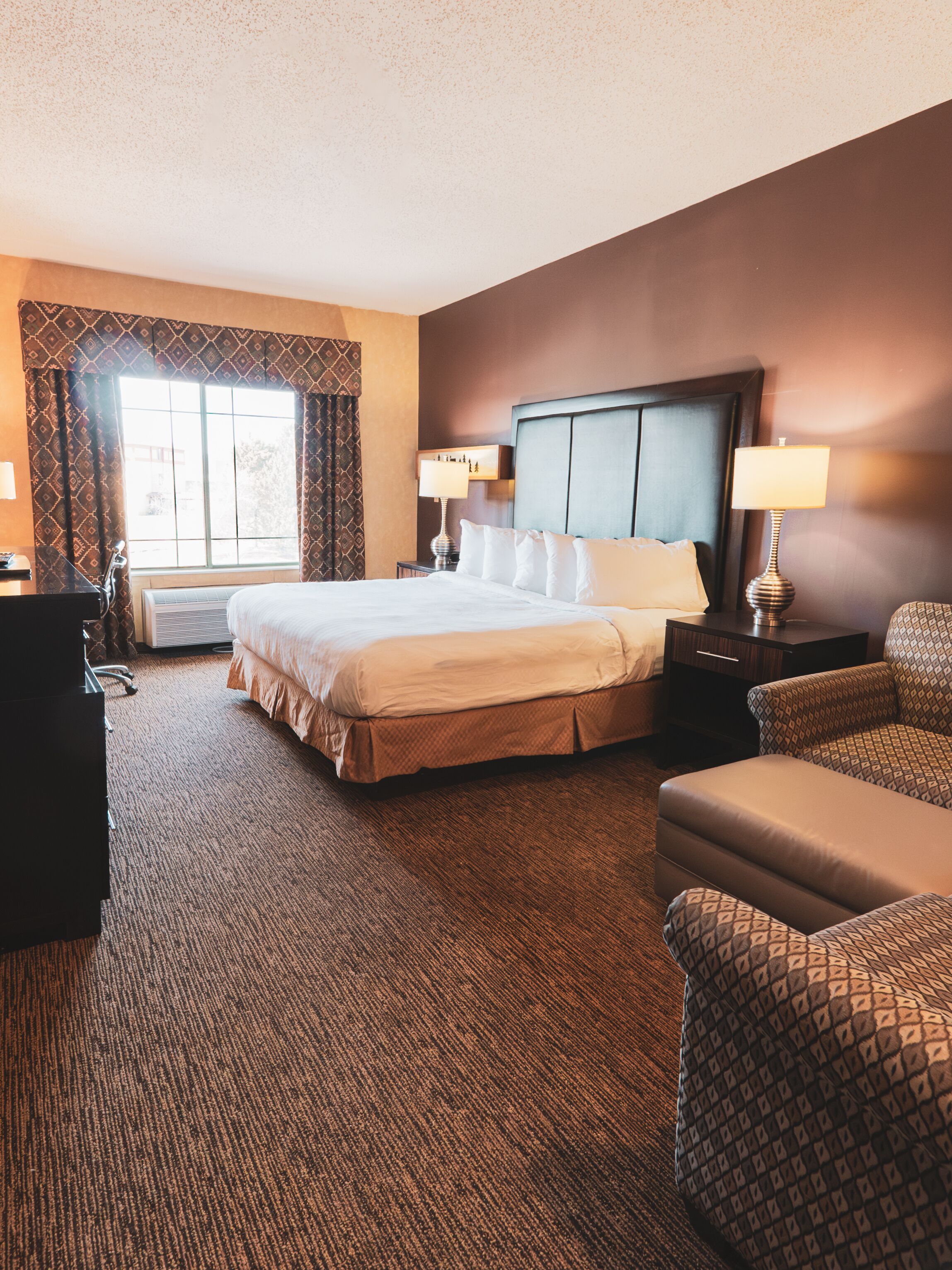 standard king | desk, laptop workspace, blackout curtains, iron/ironing board