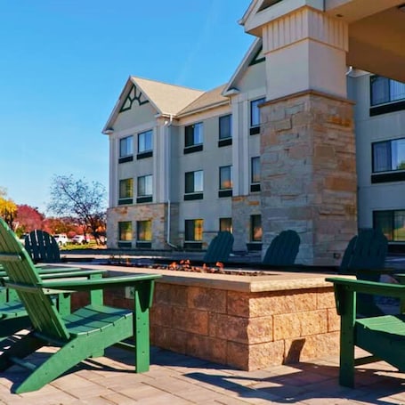Front of property. Wildwood Lodge